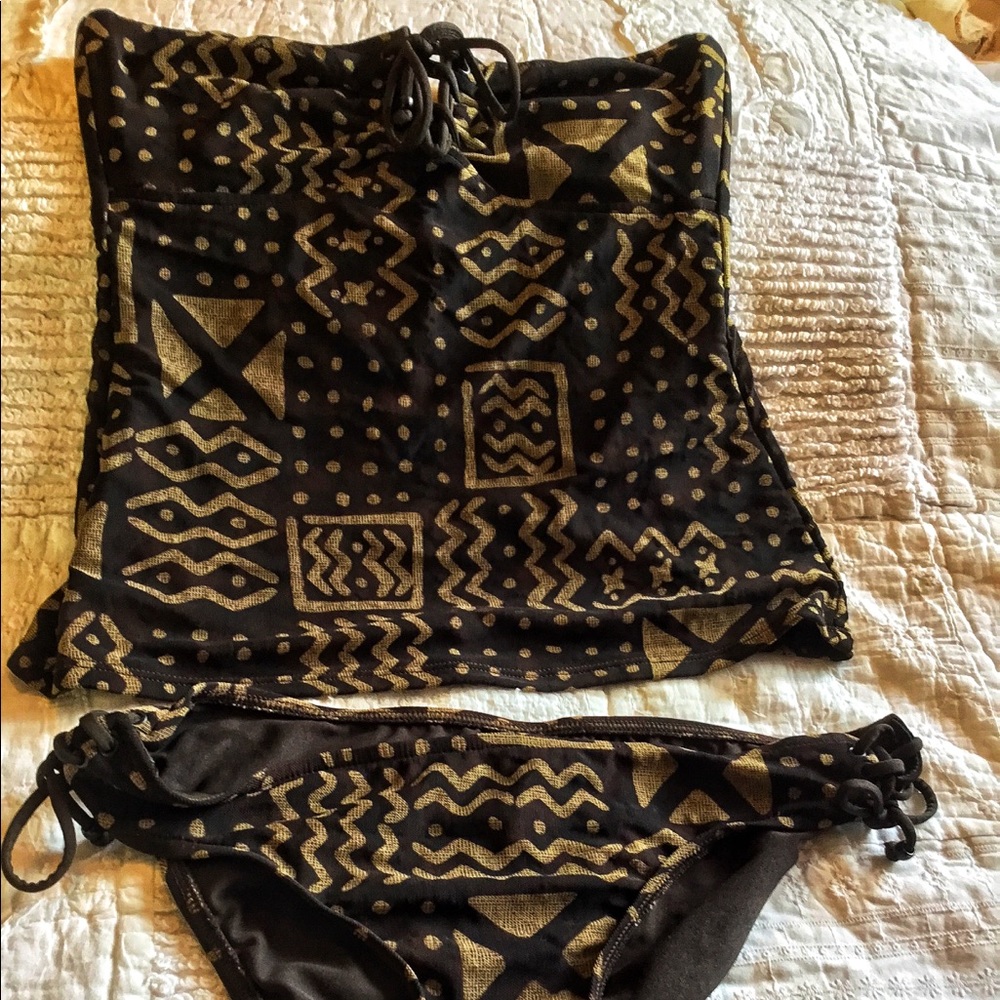 Bathing suit